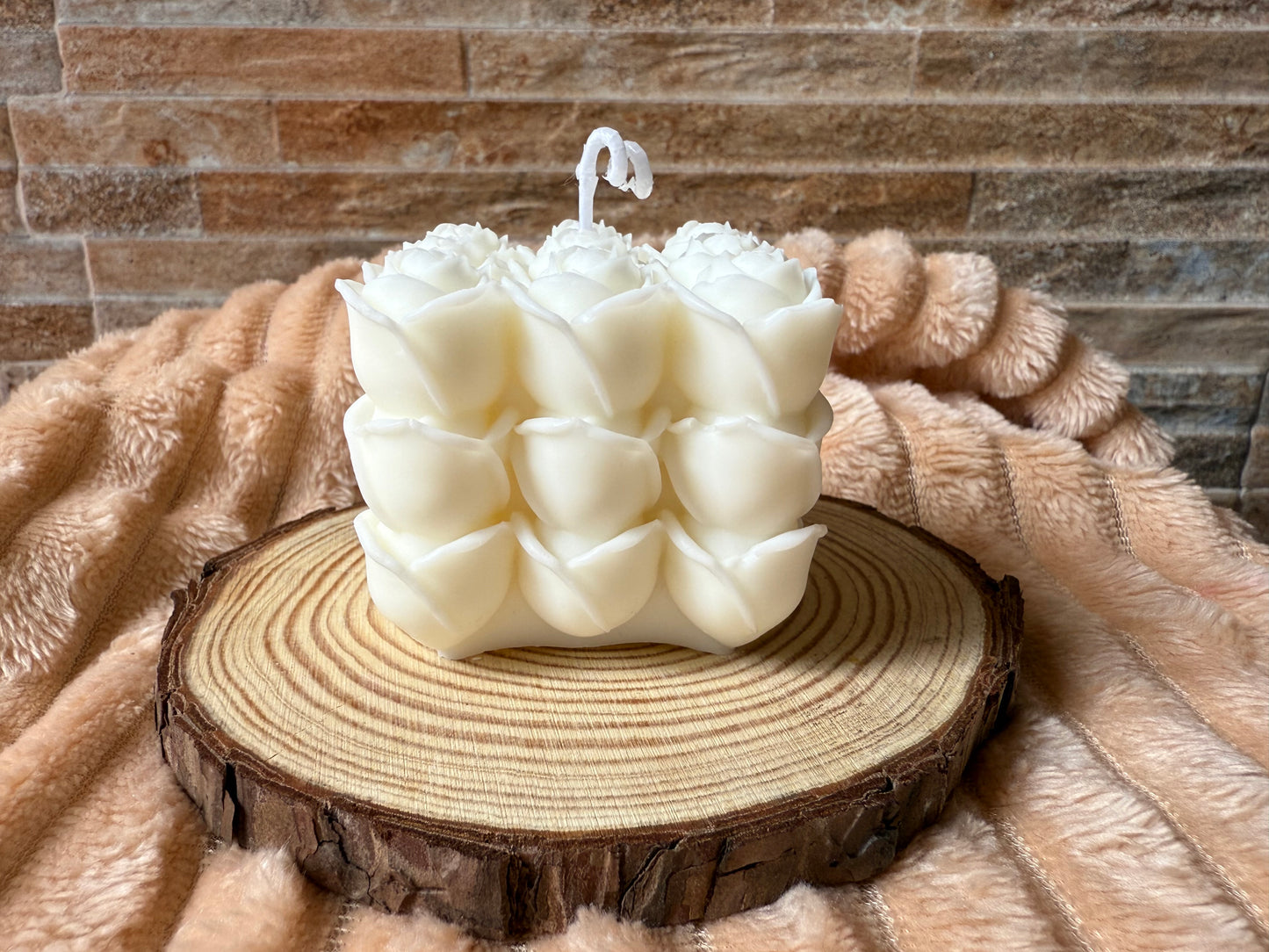 Cubo de rosas
